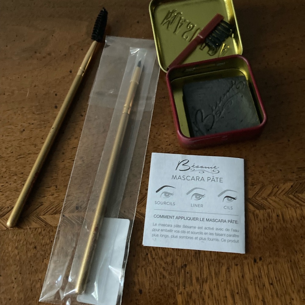 Besame cake mascara set - black
